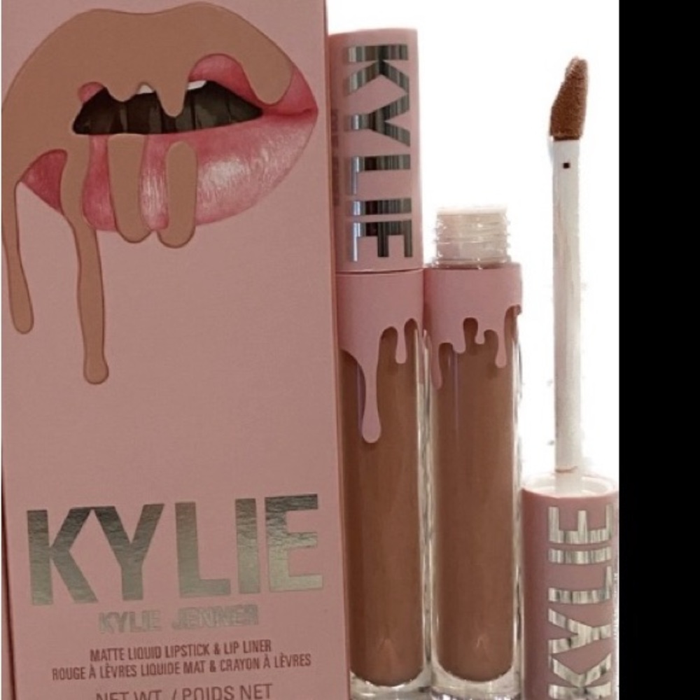 Kylie matte liquid lipstick in BARE